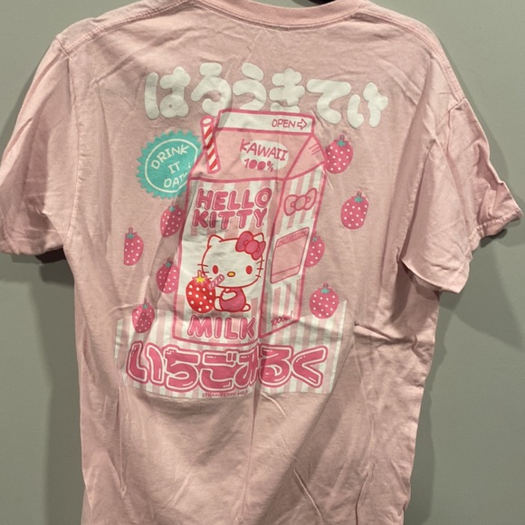 tshirt - Picture 2 of 2